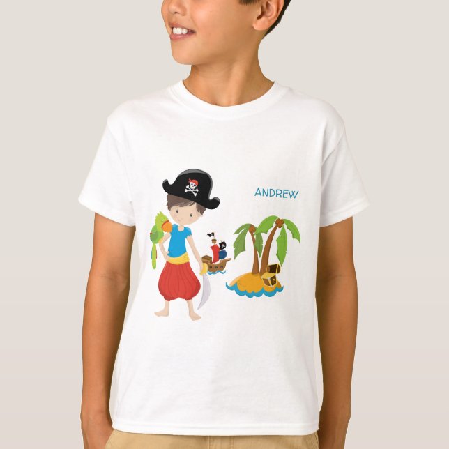 Camiseta Little Boy Pirate com tesouro e papagaio (Frente)
