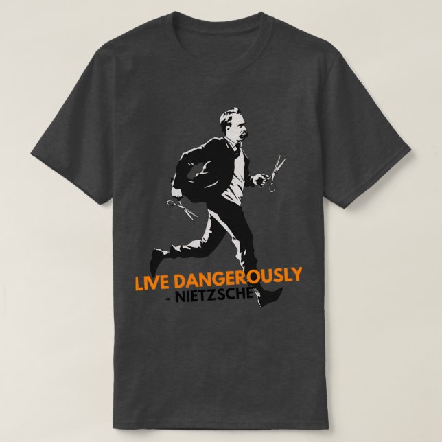 Camiseta Live Dangerly Nietzsche (Frente do Design)