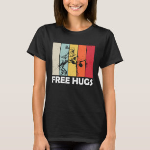 Camiseta Livre Uma Luta De Lugares De Hugs Pro