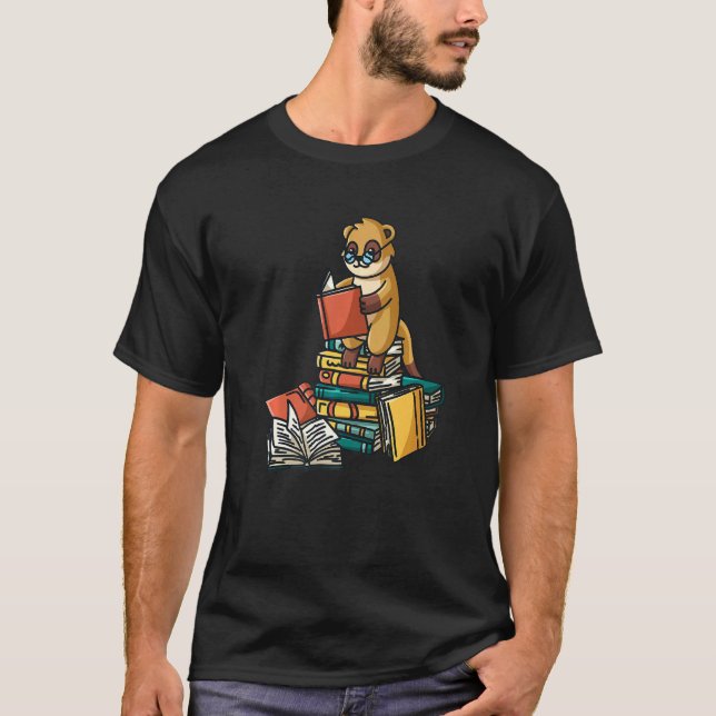 Camiseta Livro Meerkat Sentado Na Pilha Do Livro (Frente)