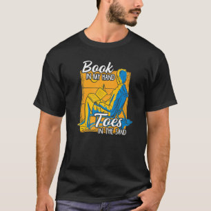 Camiseta Livro Na Minha Mão Dedos Na Leitura De Férias De A