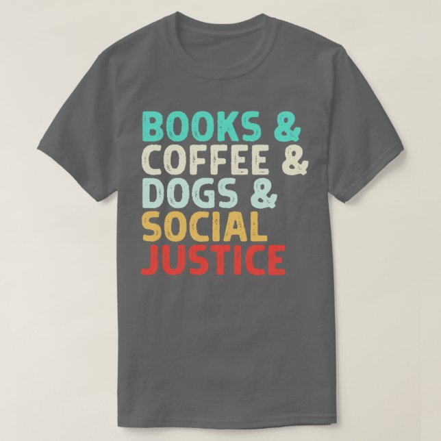 Camiseta Livros Café Cães Justiça Social 2 (Frente do Design)