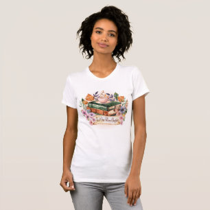 Camiseta Livros de Aquarela Antigos e Café Só Mais Um