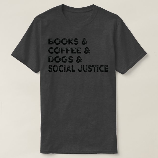 Camiseta Livros de Cães e Café (3) (Frente do Design)