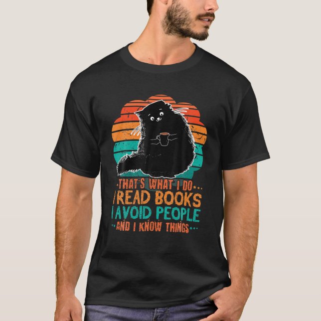 Camiseta Livros de Leitura de Gato Retroativo Evitam o Livr (Frente)