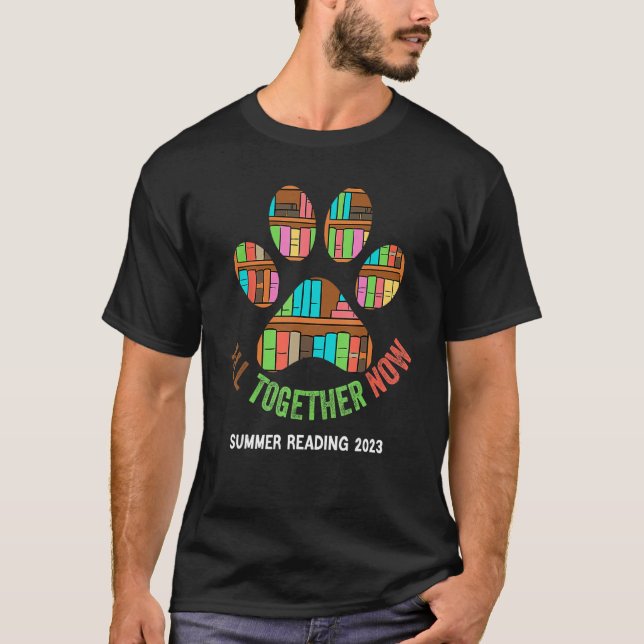 Camiseta Livros Sobre O Programa De Leitura Para 2023 (Frente)