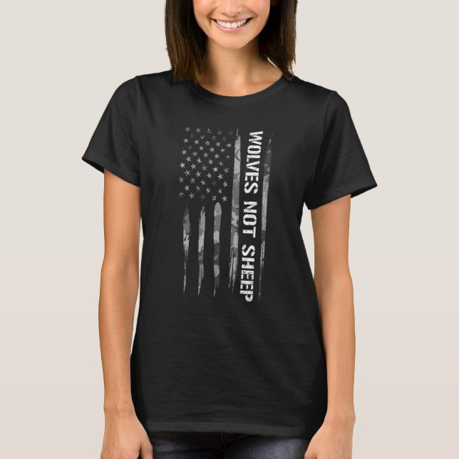 Camiseta Lobos Patriotismos Não Ovinos Bandeira Americana (Frente)