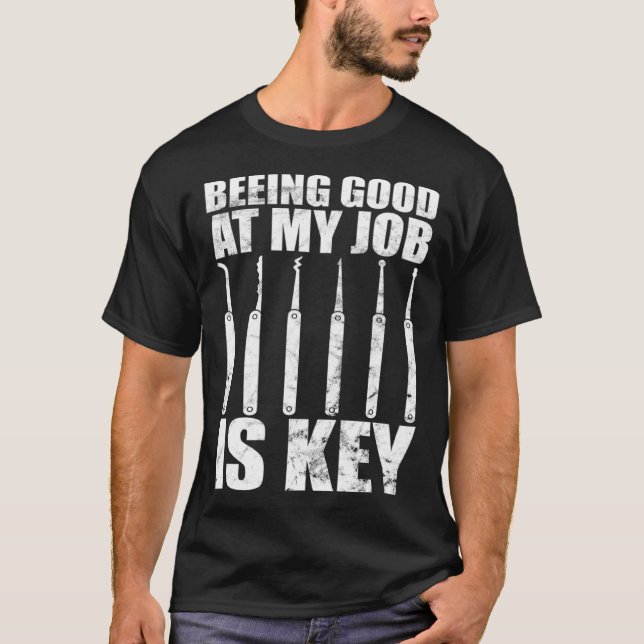 Camiseta Locksmith beeing good at job is key lock picking (Frente)