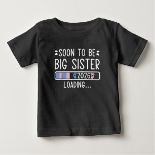 Camiseta Logo Grande Irmã 2026 Carregando Gravidez