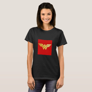 Camiseta Logotipo de Mulher Maravilha (Vermelho clássico e