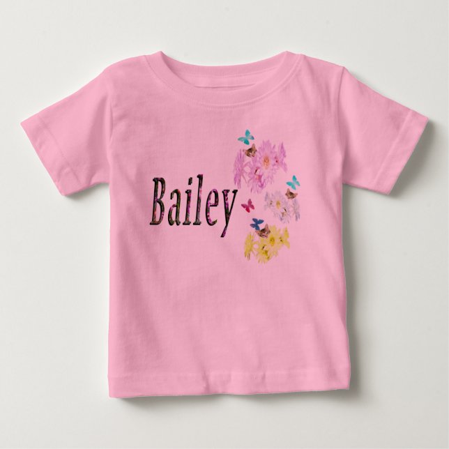 Camiseta Logotipo do nome Floral Bailey,  (Frente)