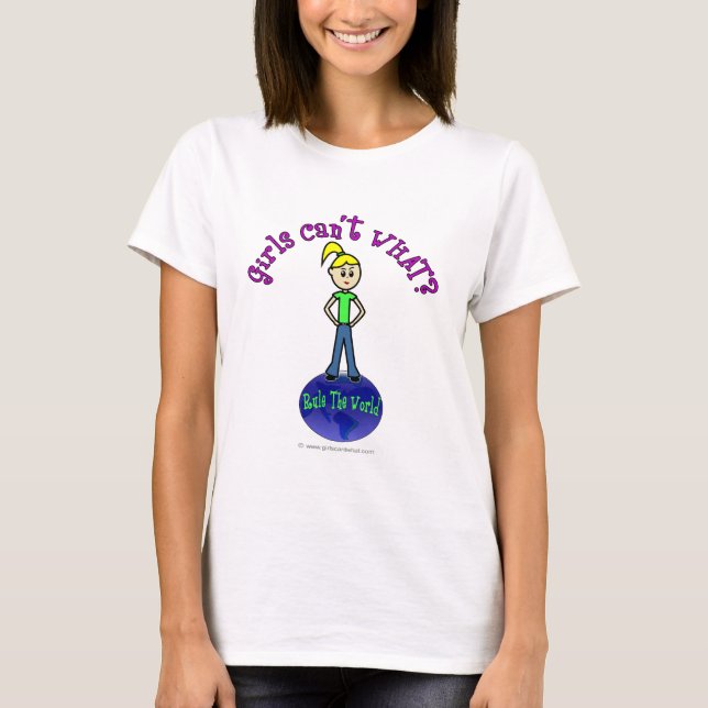 Camiseta Loira governa o mundo (Frente)