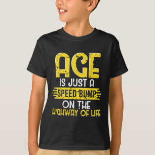 Camiseta Lombada de Idade Estrada da Vida Aposentadoria Cit