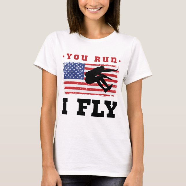 Camiseta Long Jump American Flag Você Corre Eu Voo (Frente)
