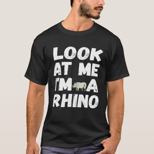 Camiseta Look At Me I m A Rhino  Halloween Costume (Frente)