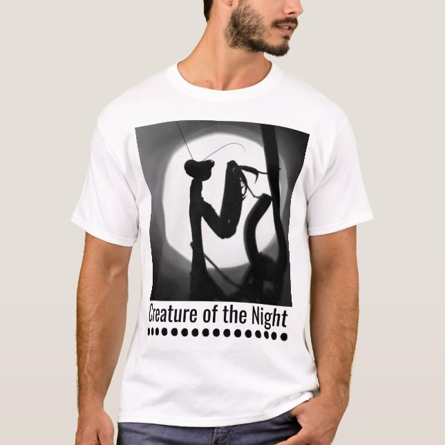 Camiseta - Louva-a-Deus Criatura da Noite (Frente)