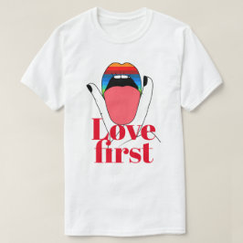 Camiseta Love First