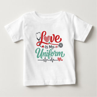 Camiseta Love Is My Uniform Nurse