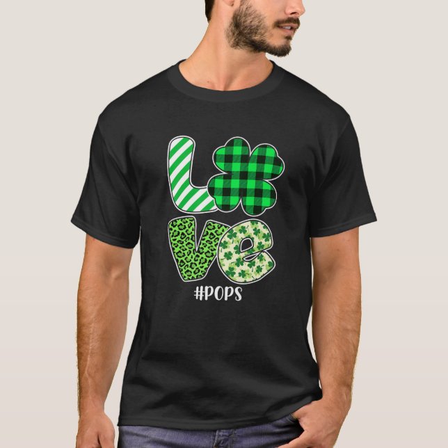 Camiseta Love Pops Green Plaid Leopard Shamrock St Patrick' (Frente)