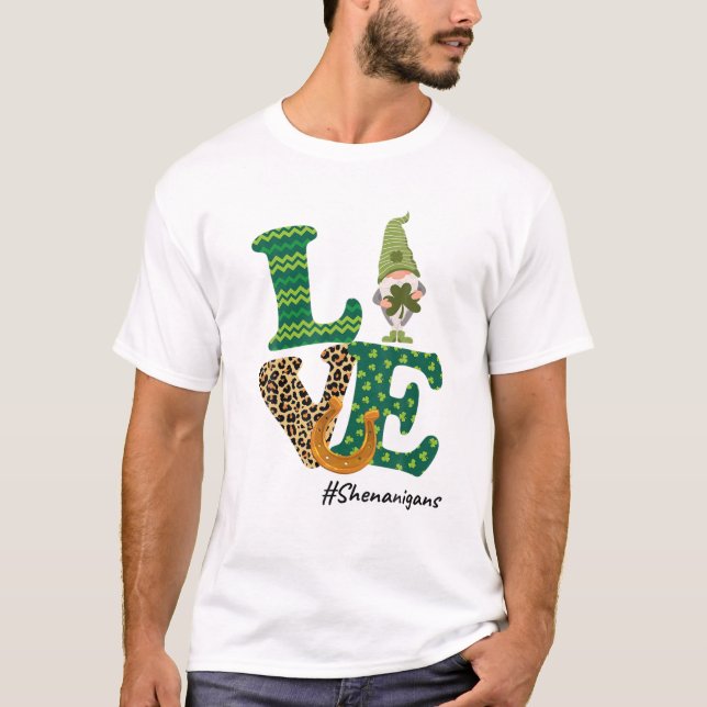Camiseta Love Shenanigans Lucky Leopard Gnome St Patricks D (Frente)