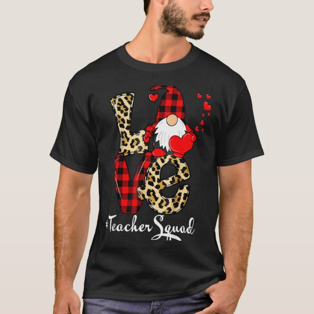 Camiseta Love Teacher Squad Gnome Hearts Valentines Gnome T (Frente)