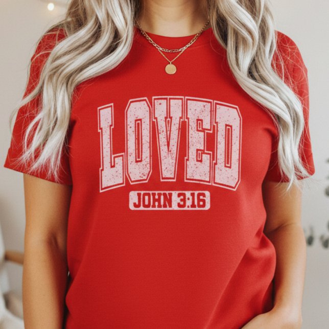 Camiseta LOVED John 3:16 Bible Verse Christian Valentine (LOVED John 3:16 Bible Verse Red Christian Valentine's Day T-Shirt)