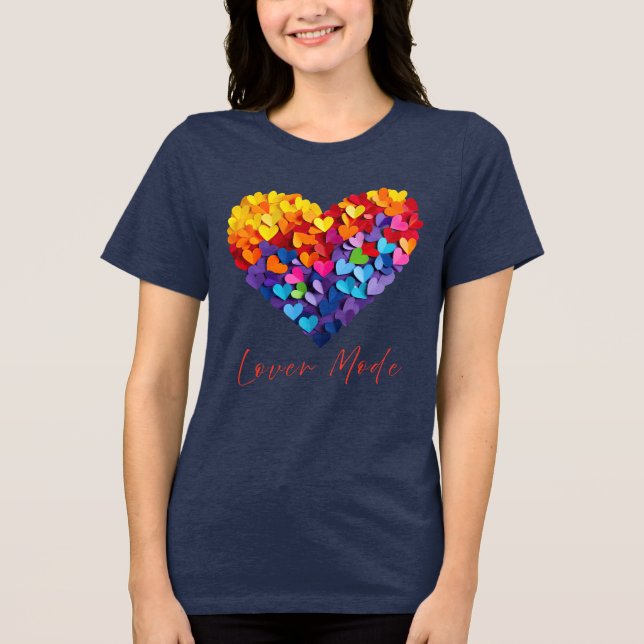 Camiseta Lover Mode Typography Colorful Petals Heart (Frente)