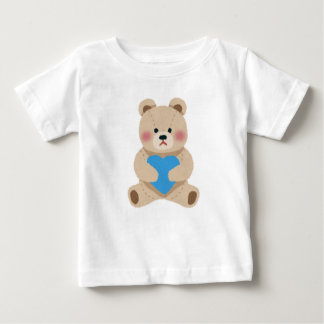Camiseta Loving Bear with Heart