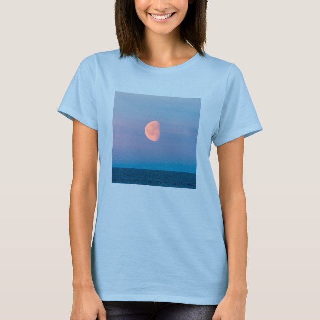 Camiseta Lua Sobre o Mar de Bering | Extremo Oriente Russo (Frente)