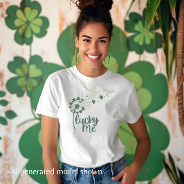 Camiseta "Lucky Me" Dandelion Diversão St. Patrick's Femini
