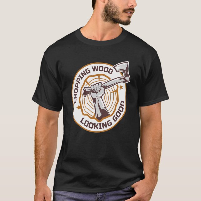 Camiseta Lumberjack Cortando Madeira Parecendo Bela Ramific (Frente)