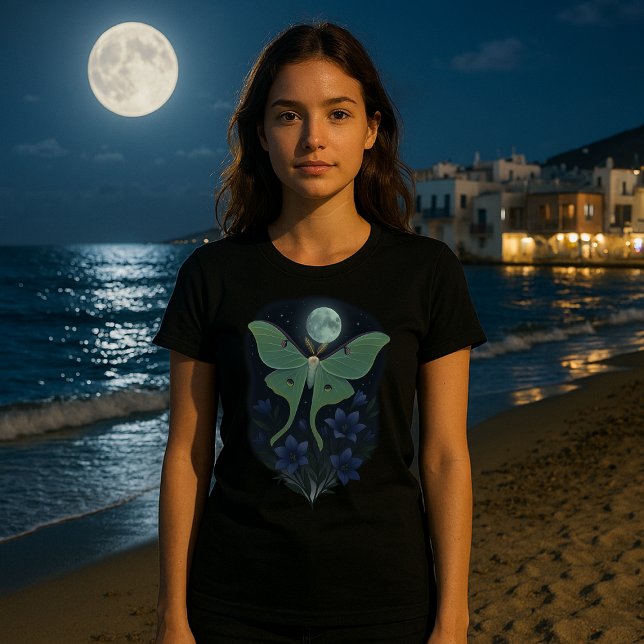 Camiseta Luna Moth & Flowers In Moonlight (Criador carregado)
