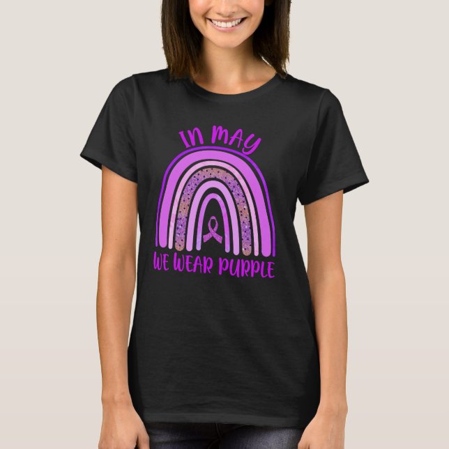 Camiseta lupus rainbow em outubro eu visto roxo (Frente)
