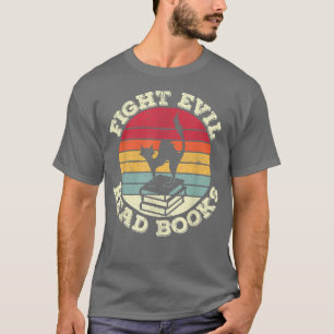 Camiseta Lute com os livros de leitura de Mau, assim como o