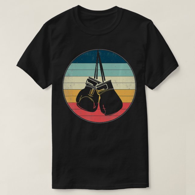 Camiseta Luvas de Barco Retro Combatendo Appa de Treinador  (Frente do Design)