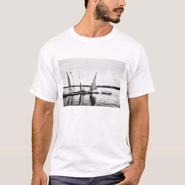 Camiseta Luxor Egito, Feluccas no Nilo 2 (Frente)