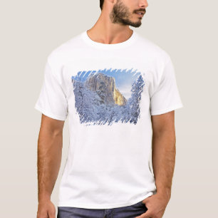 Camiseta Luz do nascer do sol atinge El Capitan através da 