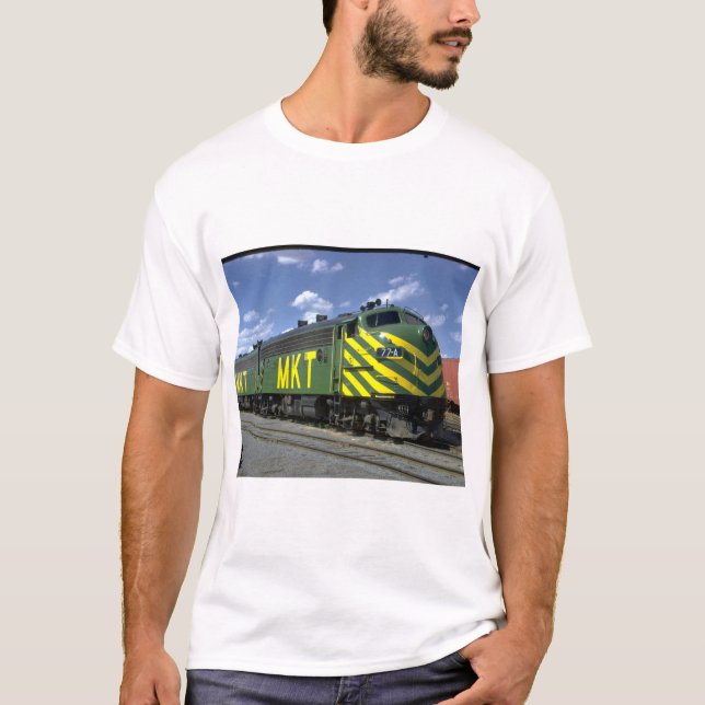 Camiseta M-K-T EMD F-7A #77A ajustado, 1973_Trains (Frente)