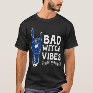 Camiseta Má Bruxa Víbe Legal Rock E Roll Hallo