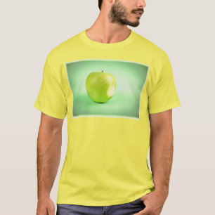 Camiseta "Maçã Verde" Foto Bela. Compre agora