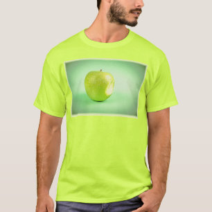 Camiseta "Maçã Verde" Foto Bela. Compre agora