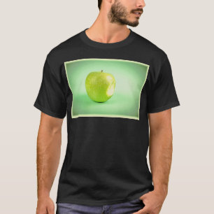 Camiseta "Maçã Verde" Foto Bela. Compre agora