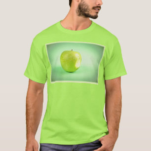 Camiseta "Maçã Verde" Foto Bela. Compre agora