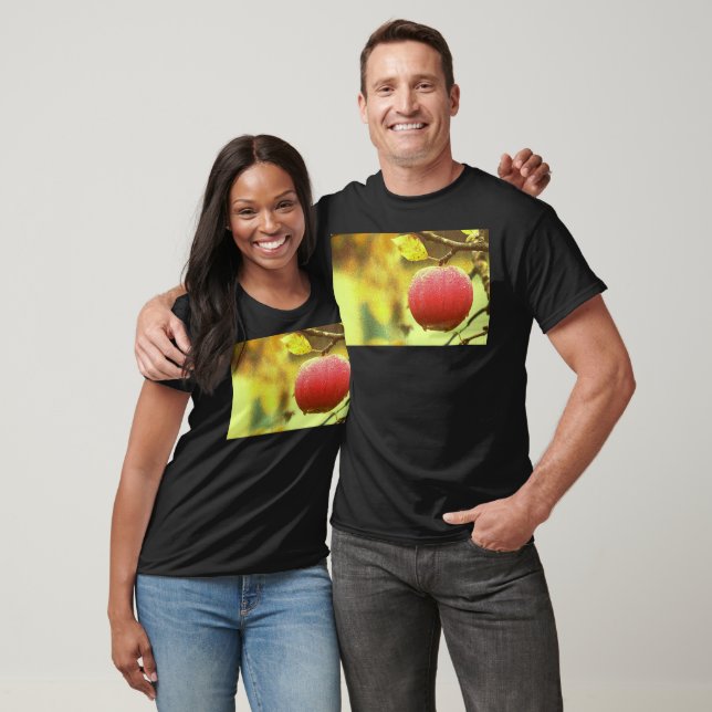 Camiseta "Maçã Vermelha" Foto Fofa. Compre Agora (Unissex)