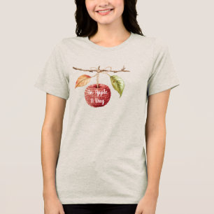 Camiseta Maçã Vermelha Por Dia