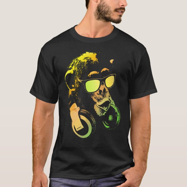 Camiseta Macaco Chimpanzé Com Óculos De Sol E Fones De Ouvi (Frente)