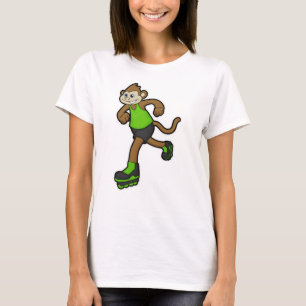 Camiseta Macaco como skater com skates em linha