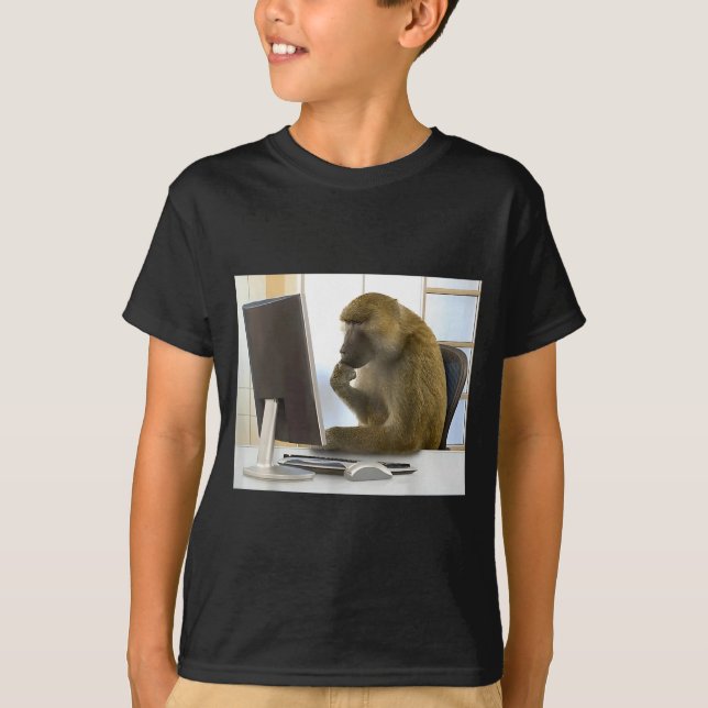 Camiseta Macaco curioso engraçado pensando meme escritório  (Frente)