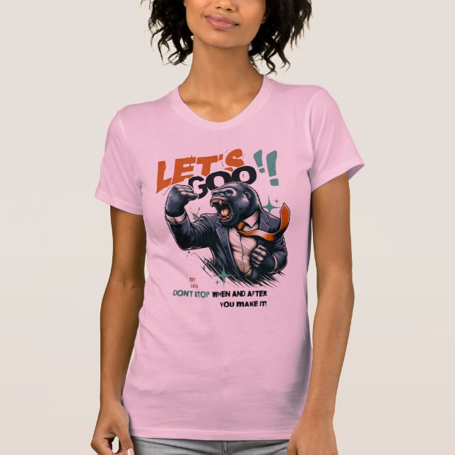 CAMISETA MACIA WOMEN'S LET'S GOO LESSONS LEARN (Frente)