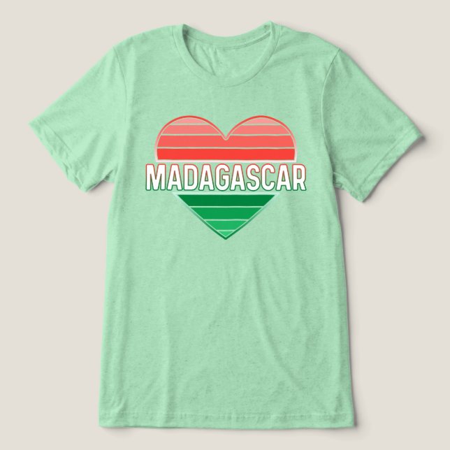 Camiseta Madagáscar, Bandeira Malgaxe Cores Coração (Design frontal)
